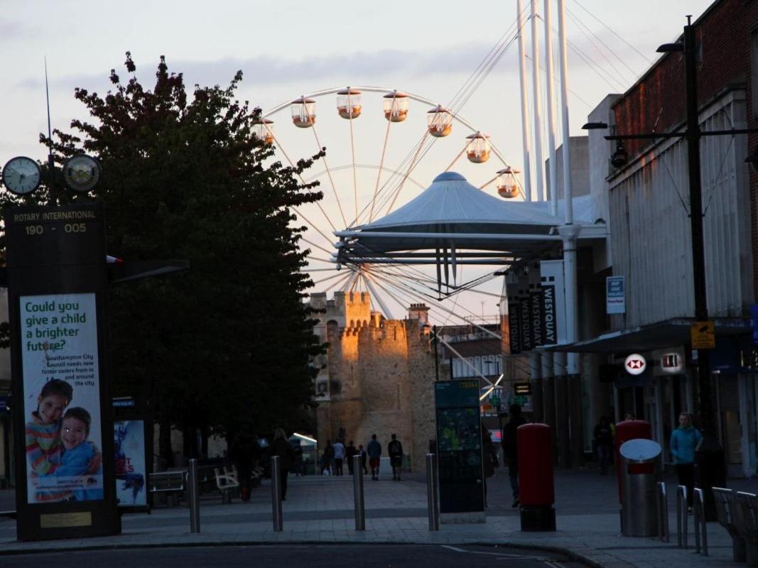 Beddoe Premier Near Winchester And Southampton * Eastleigh